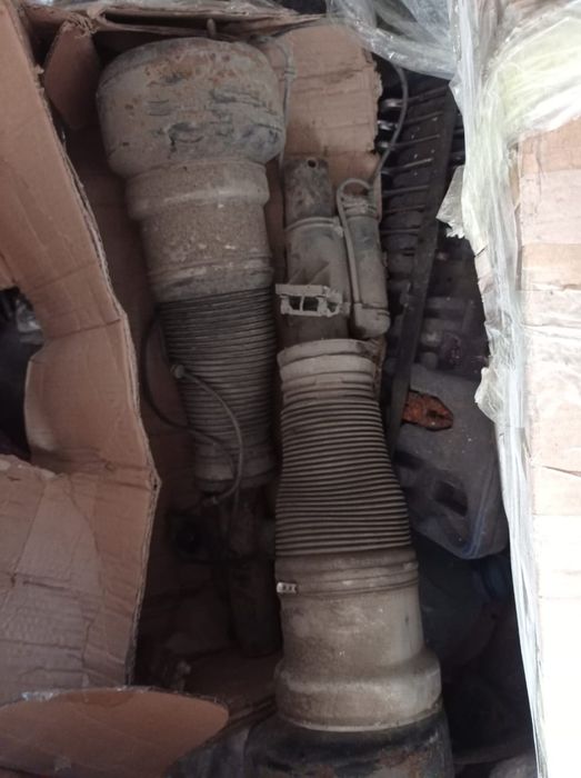 Пневмостойки на мерседес 221