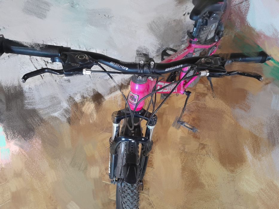 Лёгкий велосипед для прогулок и спорта