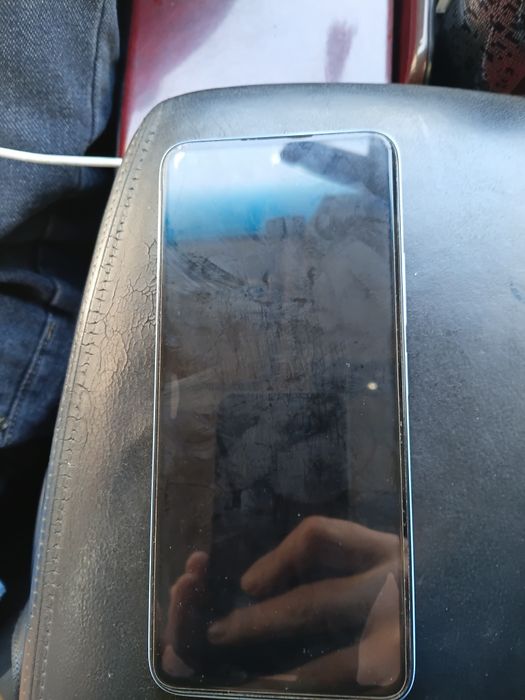 Redmi 12 продаю.     .