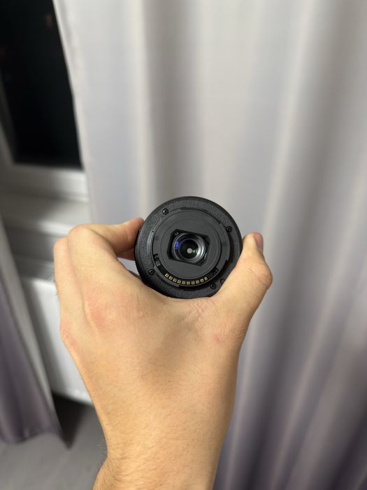 Sony E 16-50 3.5-5.6 PZ OSS II (doua generație)