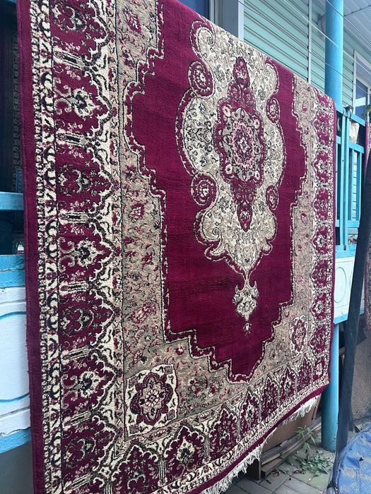 Продам ковер 2*3