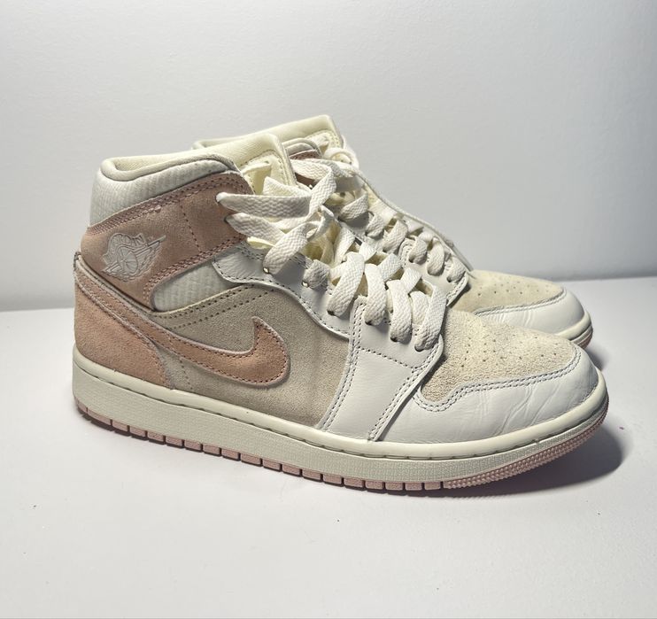 Jordan 1 MID SE Coconut milk