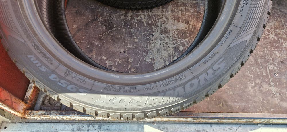 Set 4 Anvelope ca noi  Toyo 235 50 R18 M+S