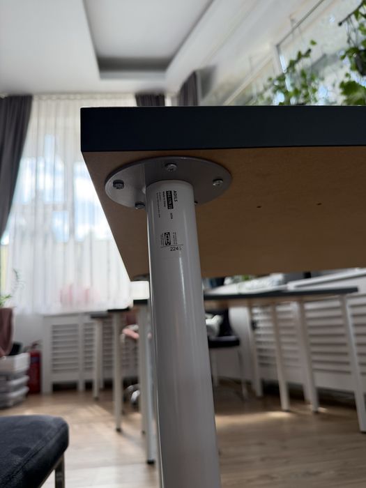 Vand 4 mese PAL  IKEA gri antracit cu picioare metlice demontabile