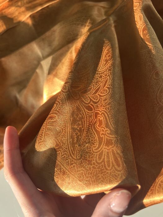 Дизайнерское платье