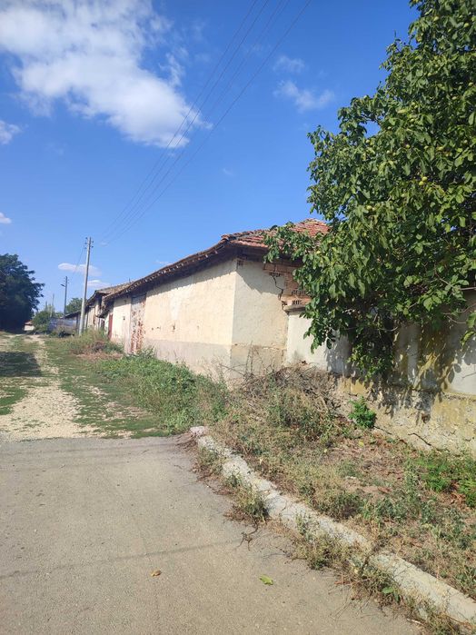 Продава се Промишлена сграда в с. Лятно, Област Шумен - 6000 кв.м за 47 €/кв.м - Снимка #2