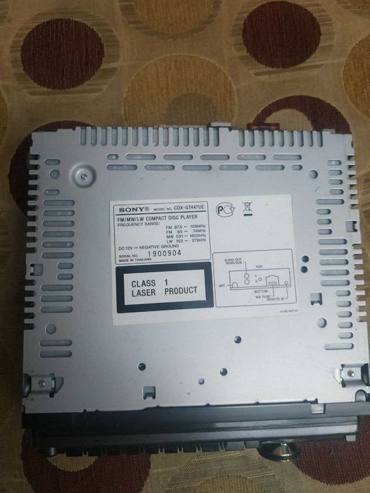 Автомагнитола   Sony CDX - GT 447 UE  оригинал состояние отличное