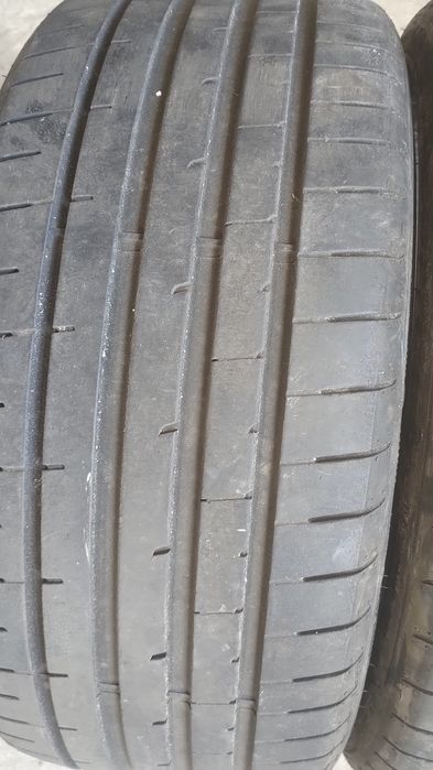 245/35/20 Goodyear