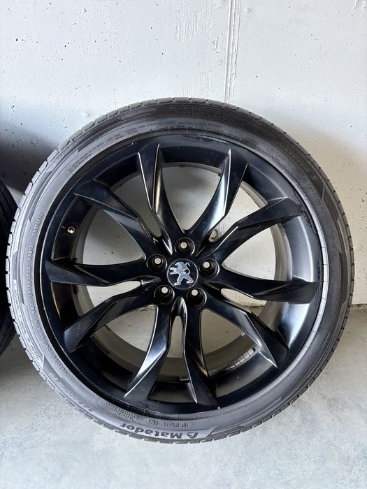 19 цола 5х108мм Пежо, Peugeot-508/3008/5008 245/40/R19 DOT 2024