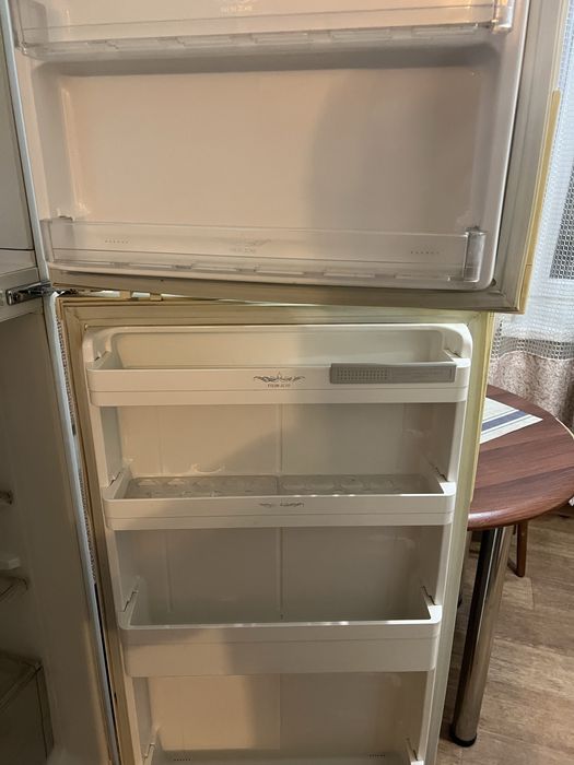 Холодильник б/у