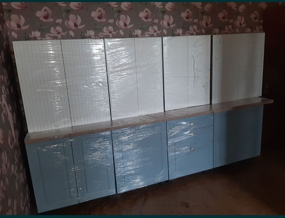 Продам кухонный гарнитуру