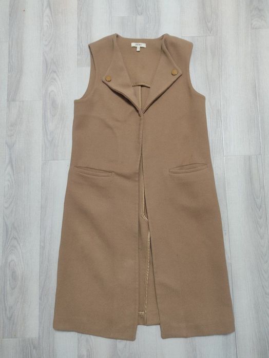 Безрукавка удлиненная