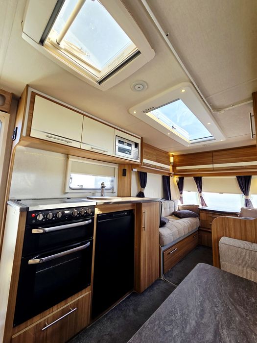 Rulota LUNAR 2017 5 locuri ALDE mover baie dus inmatriculata