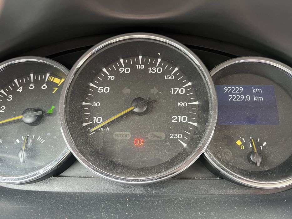 Renault fluence 2012