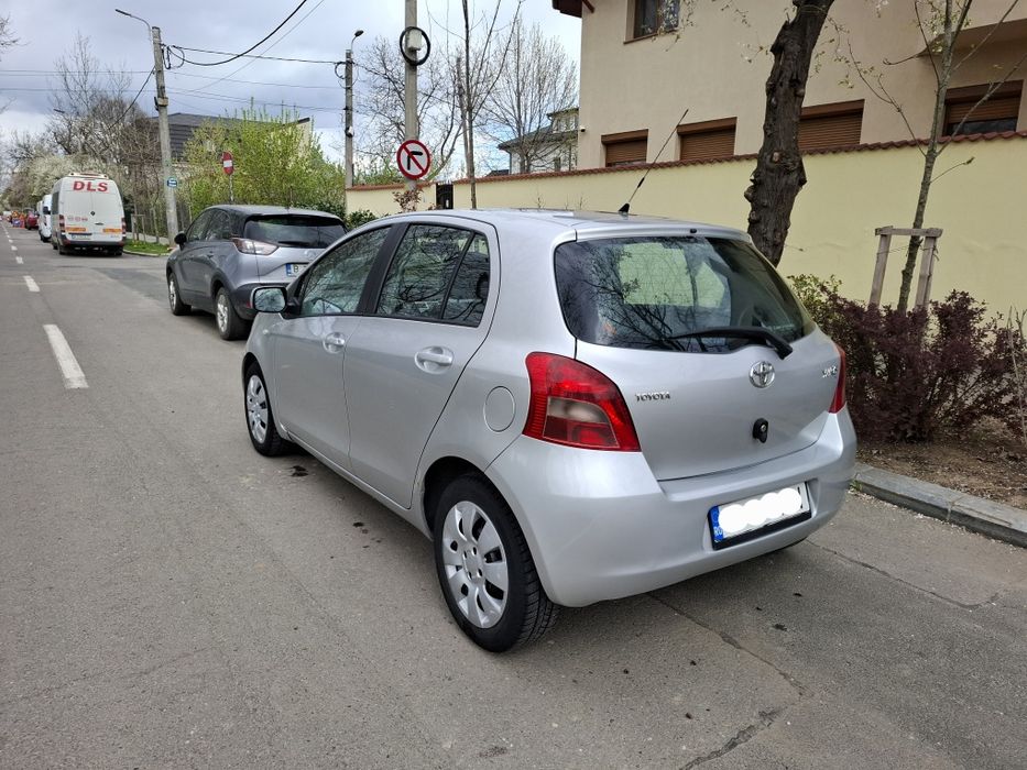 Toyota Yaris AUTOMATA 1.3 Benzina