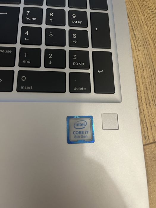 HP ProBook 450 G6  / i7 Gen 8 / SSD 256 GB / 8 GB RAM