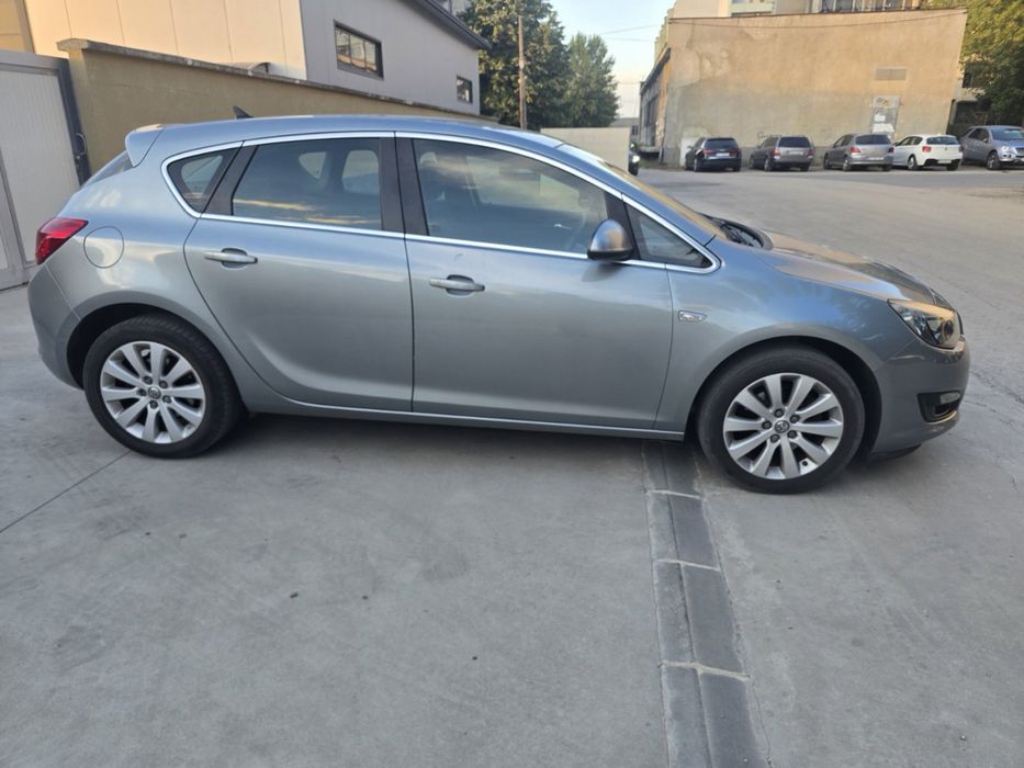 Opel Astra J 1.6 CDTI (110 к.с.) 2015 г. – НА ЧАСТИ!