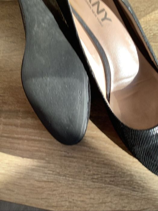 DKNY, оригинални, размер 37