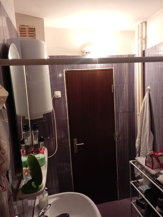 Garsoniera de închiriat  zona Coresi