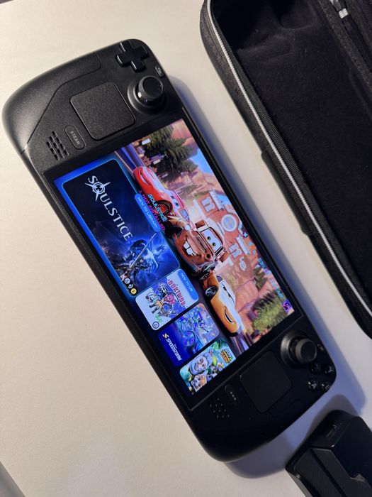 Steam Deck OLED 1TB – Отлично състояние + аксесоари