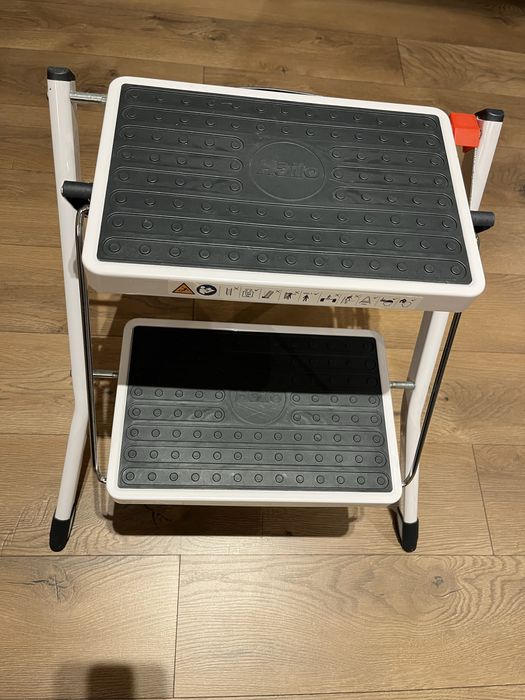 Vand scara otel 2 trepte Hailo, aproape noua