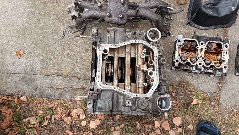 Продам двигатель Субару EJ15