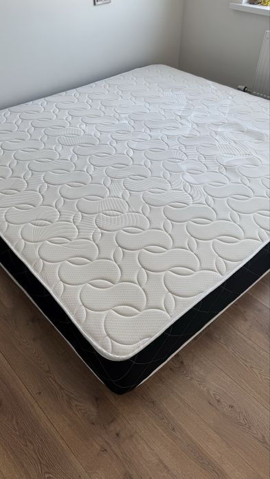 Продается матрас ортопедический