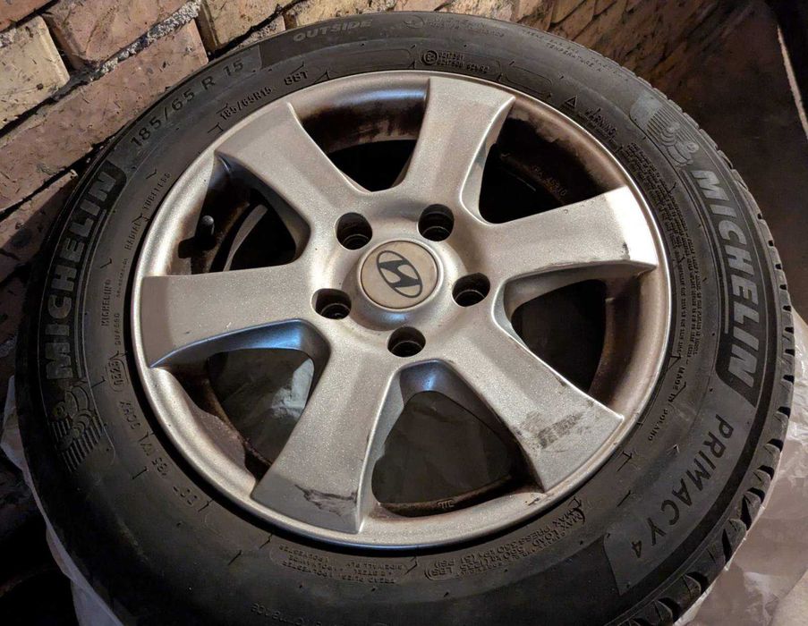 Оригинални джанти за Hyundai i30 + Летни  Гуми Michelin Primacy 4 185/65R 15