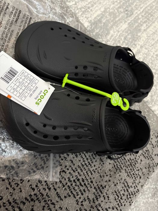 CROCS Slapi Echo Clog Black 43-44  NOI