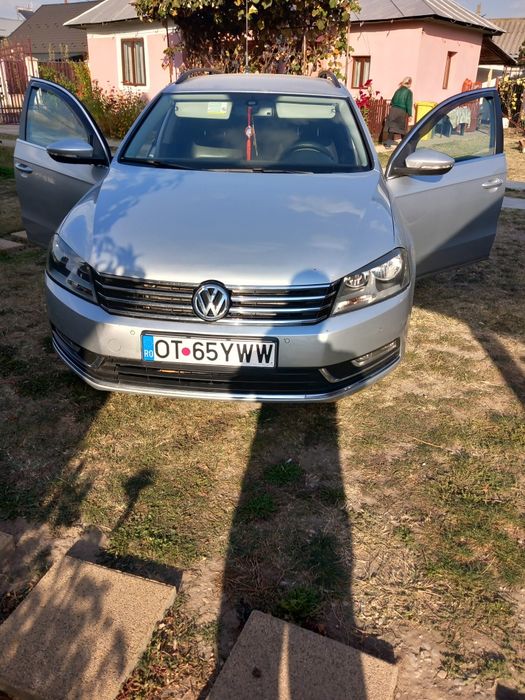 Vând Volkswagen Passat b7