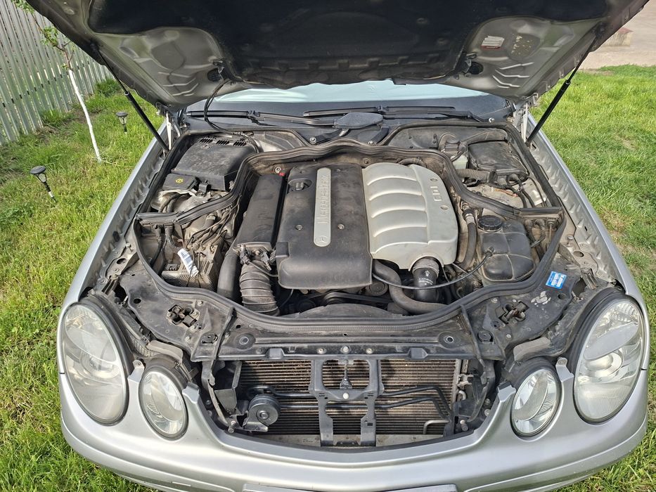 Vând Mercedes E-class w211