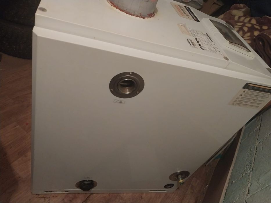 Продам котел напольный