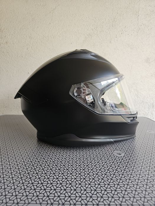 Мотоциклетна каска AGV K7, черен мат, размер L