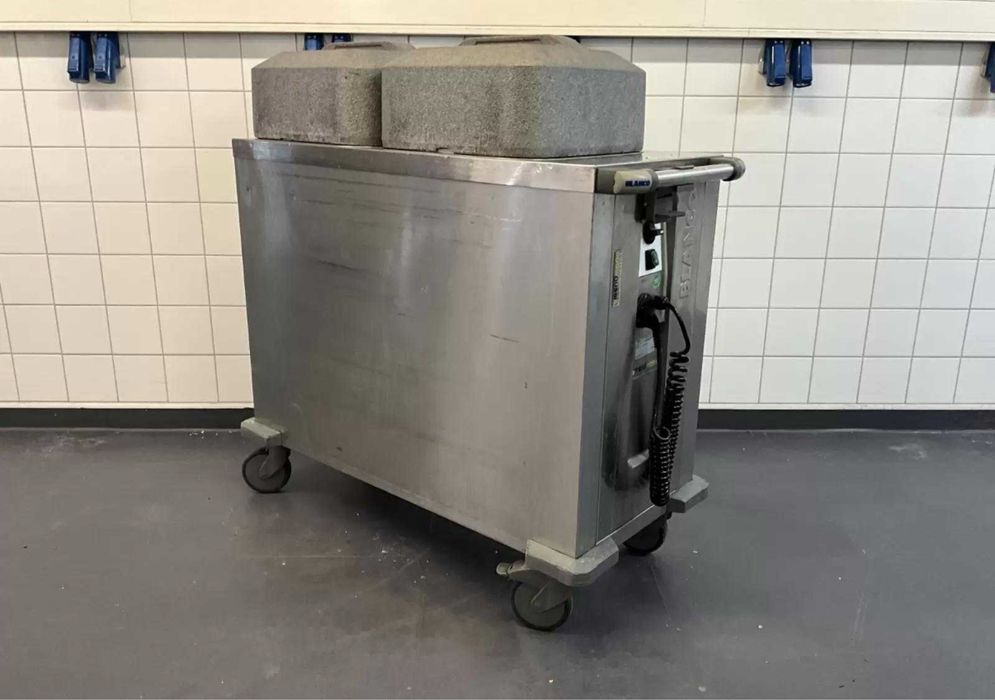 Incalzitoare farfurii si cesti, capacitate mare