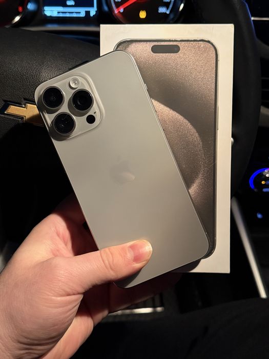 iPhone 15 Pro Max Natural Titan