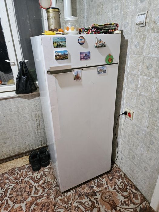 Продаётся холодильник бирюса