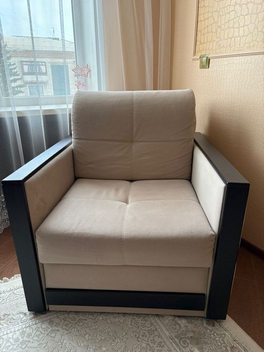 Продам диван и кресло