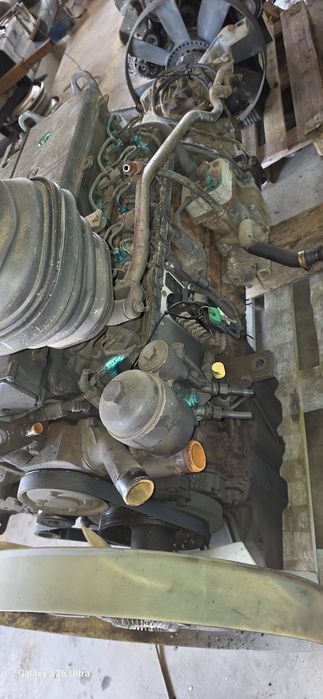 Motor Mercedes Atego Axor  OM906