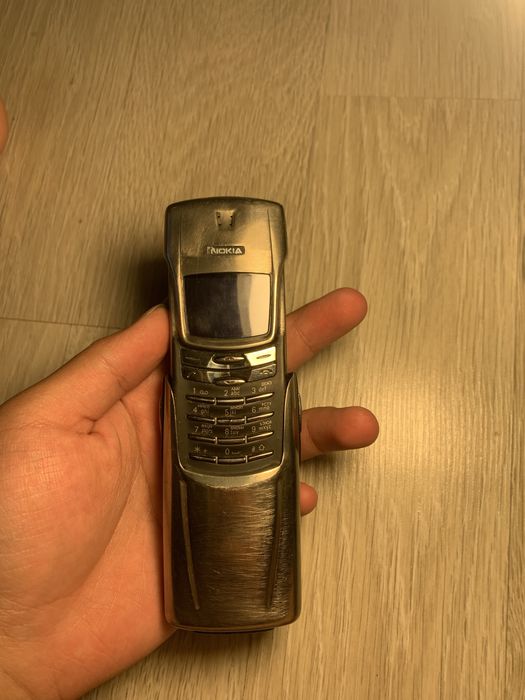 Nokia 8910i Titanium