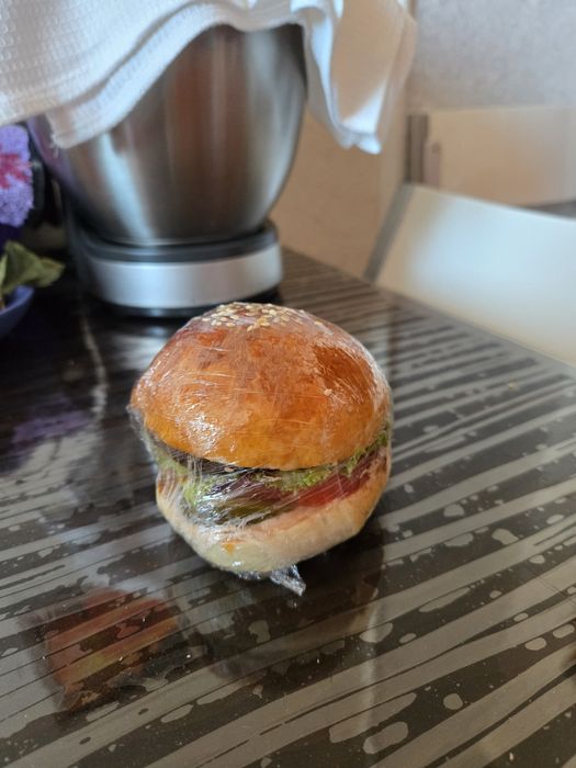 Бургеры, сосиски в тесте