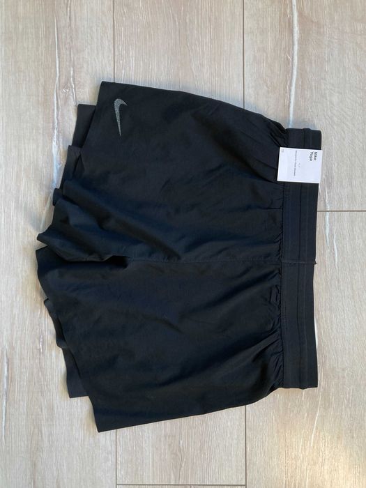НОВИ Найк Nike Hot Yoga къси панталони с клин къс панталон шорти S