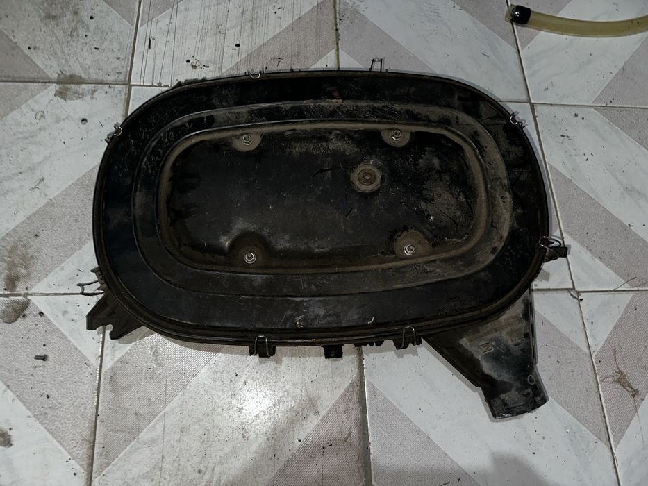 Продам запчасти на мерс 190