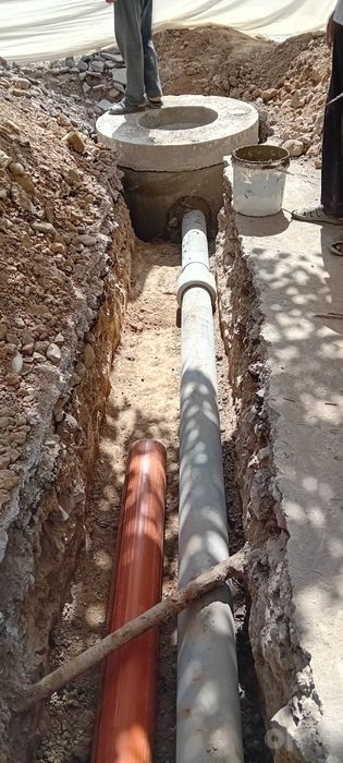 Копаем траншеи, для Канализация, водопровода,для кабеля электричество.