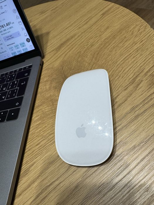 MacBook PRO Retina 2017 2.3 Ghz intel core i5