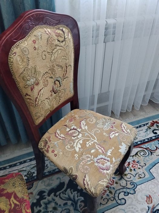 Орындықтар сатылады