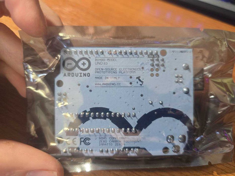 Продам Arduino Uno R3