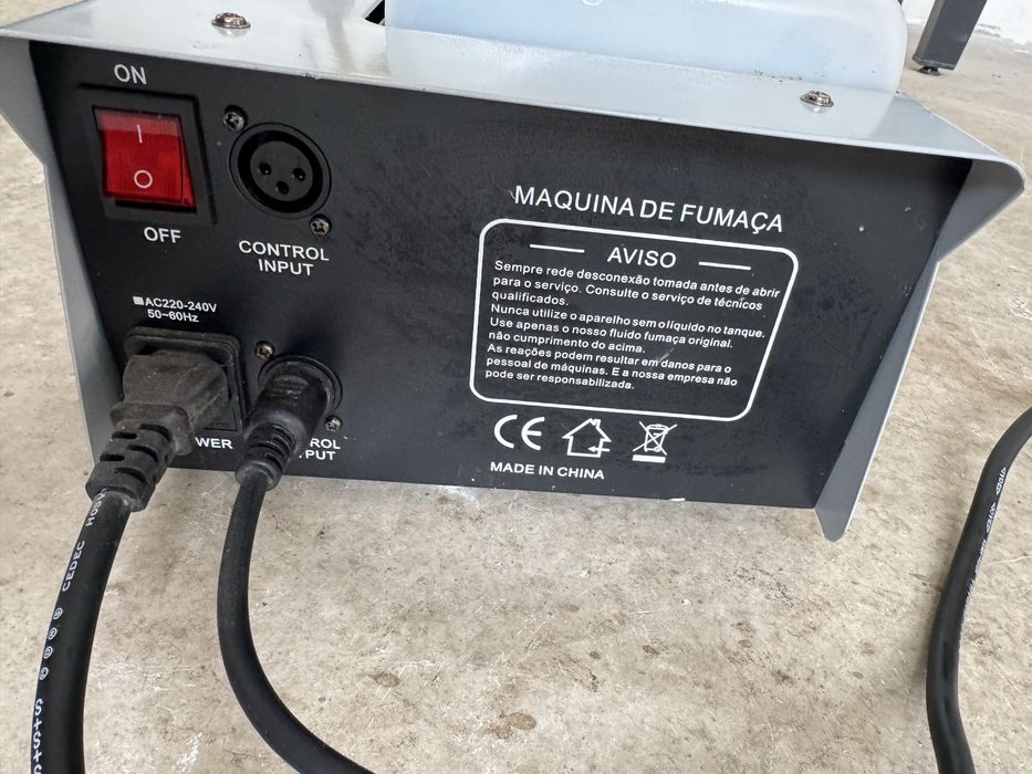 Masina de fum 2000w (rcf boxe mixere petreceri)