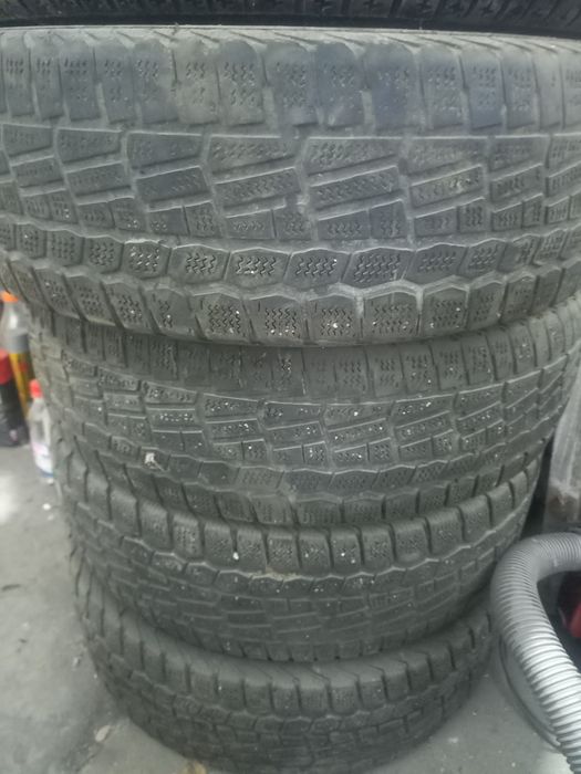 Продаю шина 15 зимние