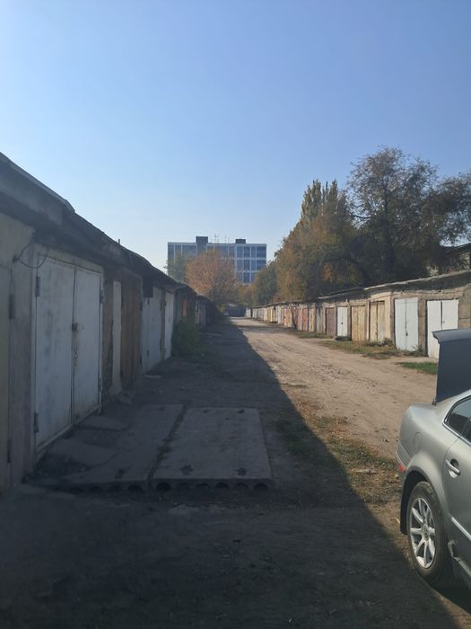 Гараж в п.Отеген Батыра, центр