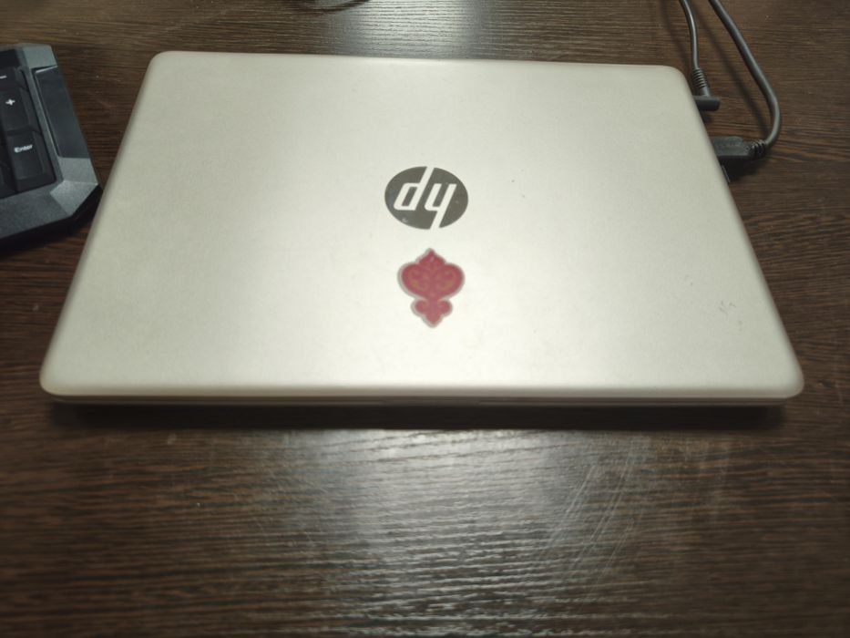Ноутбук Hp Intel 1.6GHz 8гб